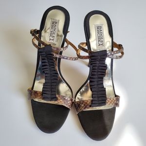 Badgley Mischka Raven T Strap Sandals  10